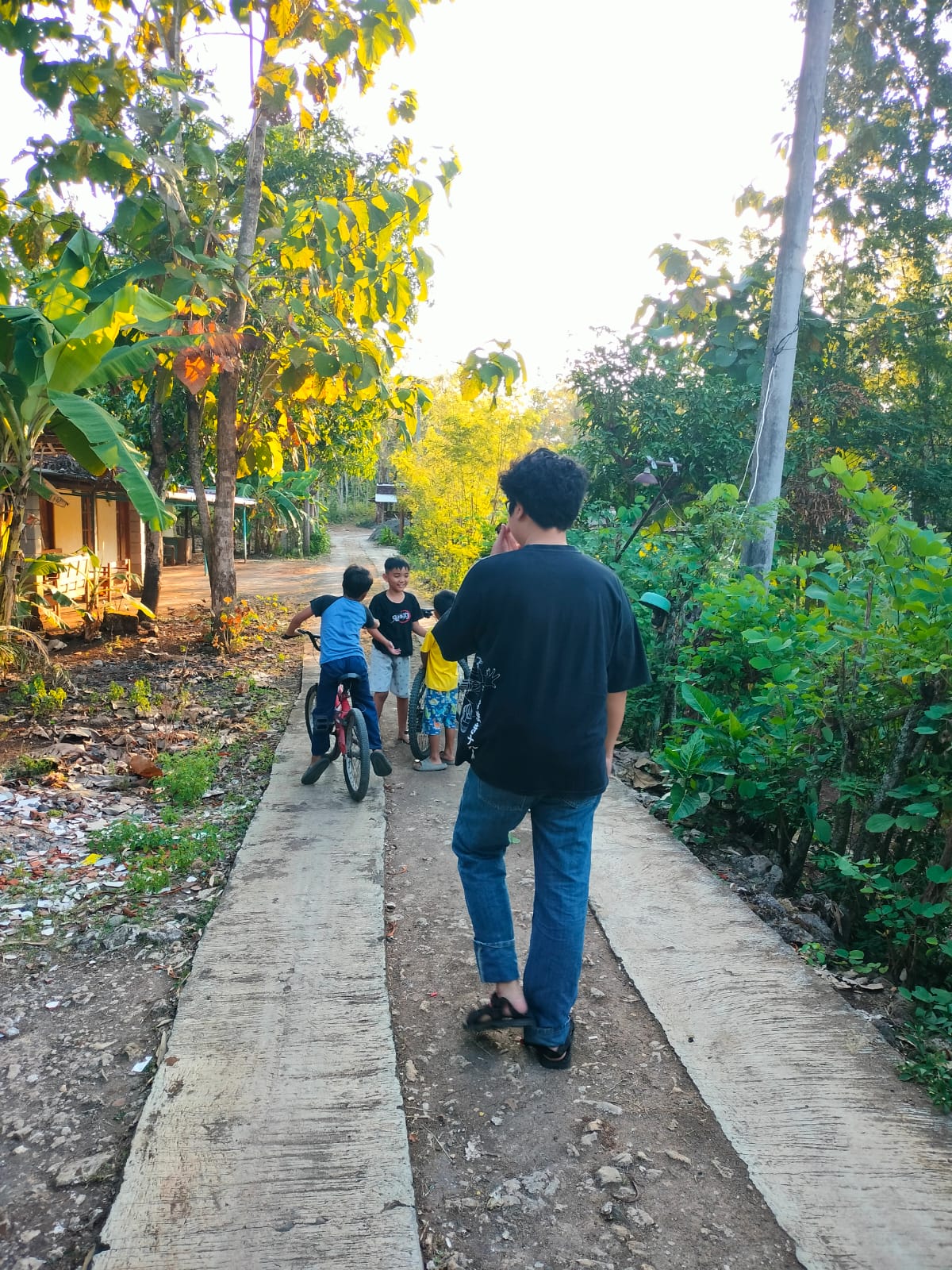 Suasana Perdesaan yang Nyaman